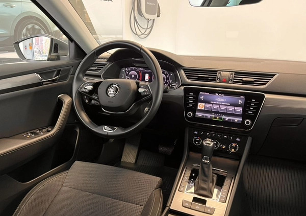Skoda Superb cena 114500 przebieg: 114135, rok produkcji 2020 z Piła małe 172